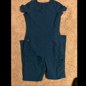 HeartSoul scrub set in Caribbean blue XXS top and XS bottom